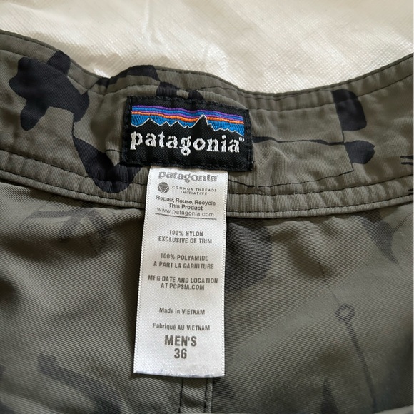 Patagonia board shorts. - Picture 4 of 5